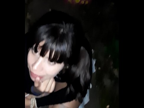 ❤️ रस्त्यावर कँडीच्या बदल्यात लिंग सुजले ❤❌ गुदद्वारासंबंधीचा अश्लील ﹏